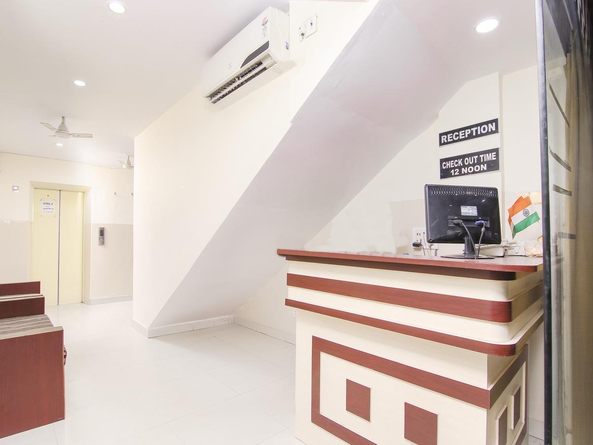 Oyo 14345 Hotel Panchsheel Varanasi Exterior foto