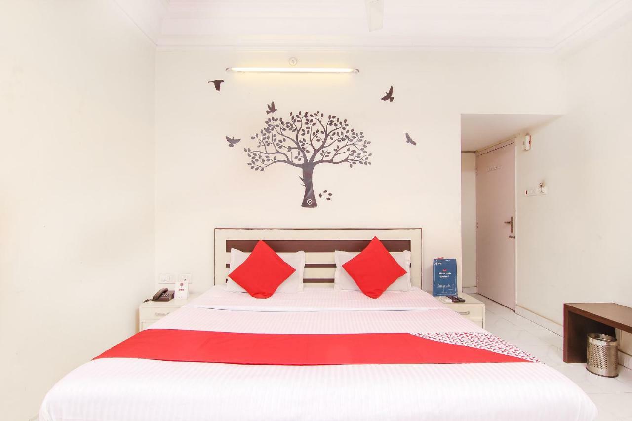 Oyo 14345 Hotel Panchsheel Varanasi Exterior foto